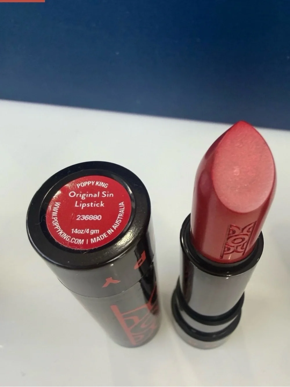 Poppy King matte creamy